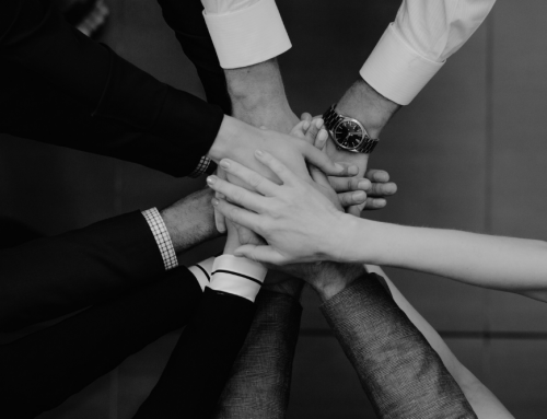 Die Generationen auf dem Arbeitsmarkt: Ein umfassender Leitfaden für Recruiter