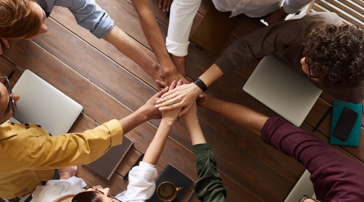 Die Generationen auf dem Arbeitsmarkt: Ein umfassender Leitfaden für Recruiter